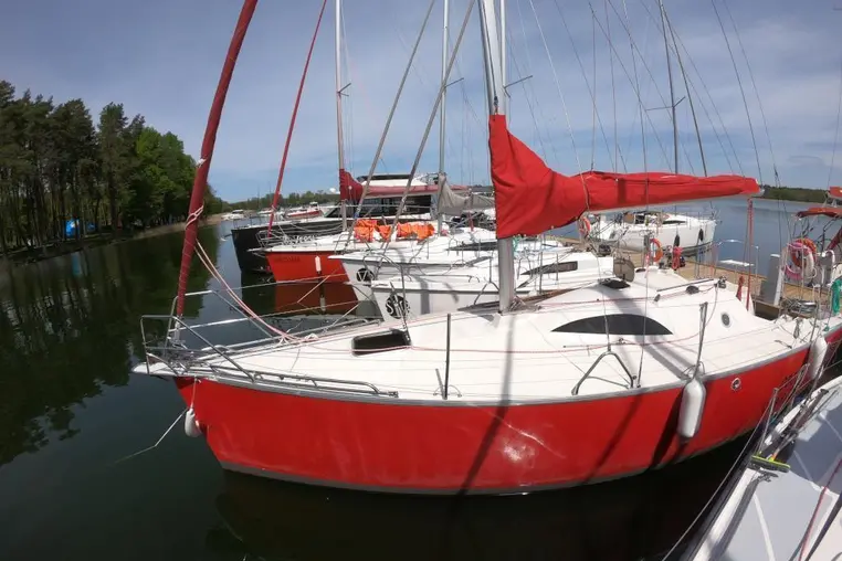 Mazury czarter - Phila 880