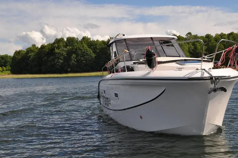 Czarter jachtu motorowego Futura 900