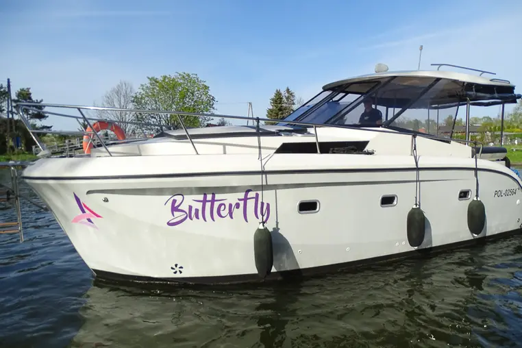 Mazury czarter - Futura 900