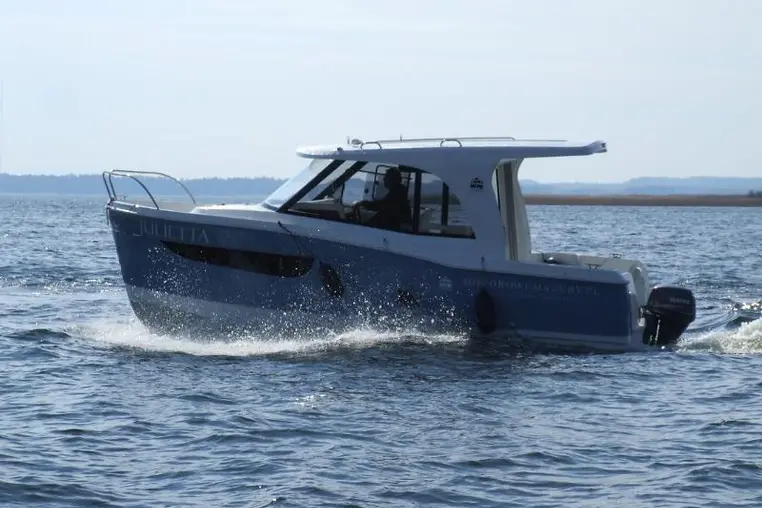 Czarter jachtu motorowego Janmor 700