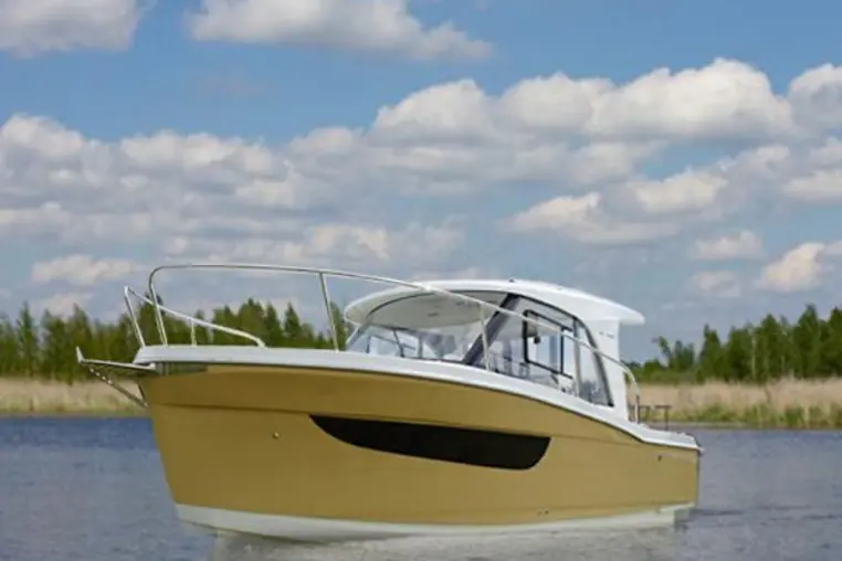 Czarter jachtu motorowego Janmor 700