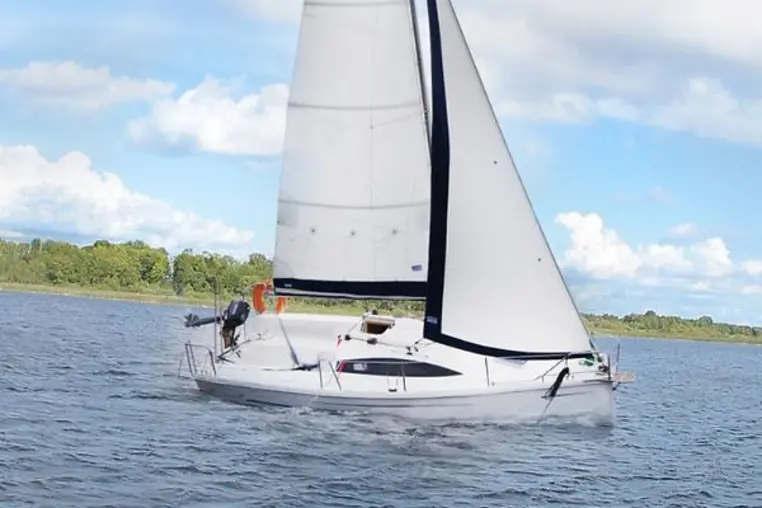 Mazury czarter - Mariner 20