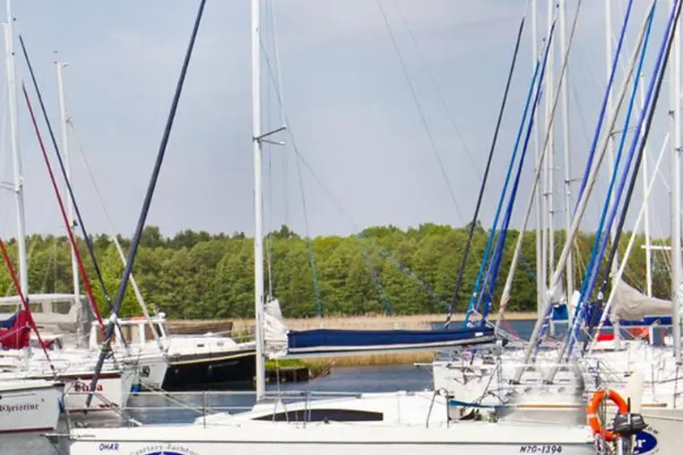 Mazury czarter - Mariner 24