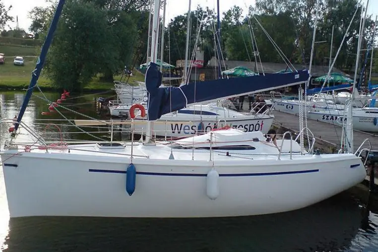 Mazury czarter - Twister 26