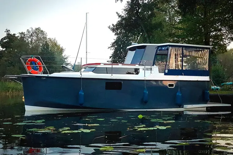 Czarter jachtu motorowego Calipso 750