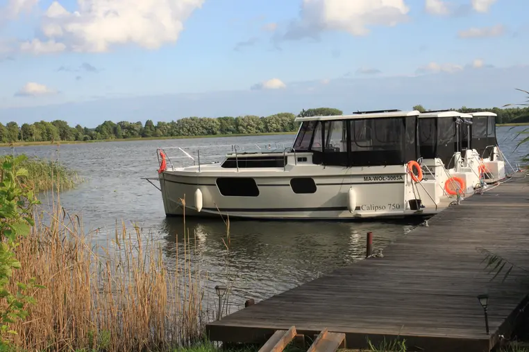 Mazury czarter - Calipso 750