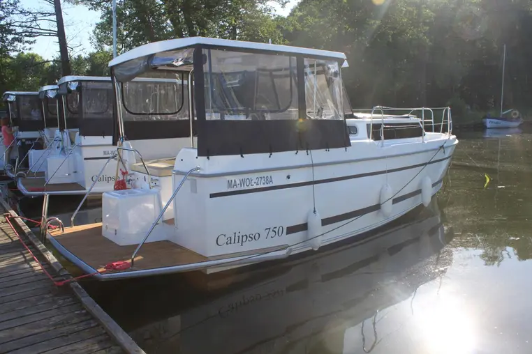 Czarter jachtu motorowego Calipso 750