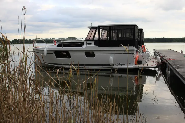 Mazury czarter - Calipso 750
