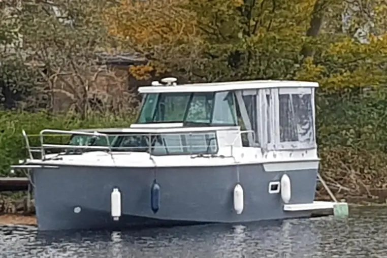 Czarter houseboatu Calipso 750