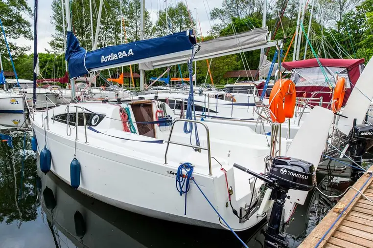 Mazury czarter - Antila 24.4