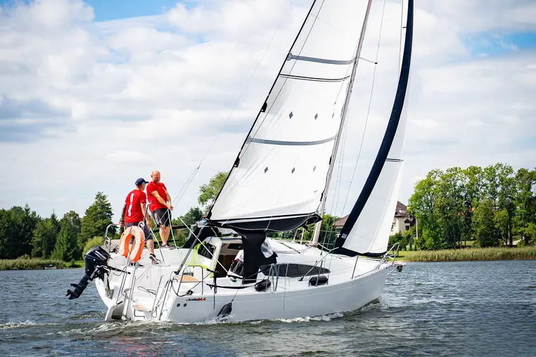 Mazury czarter - Antila 24.4