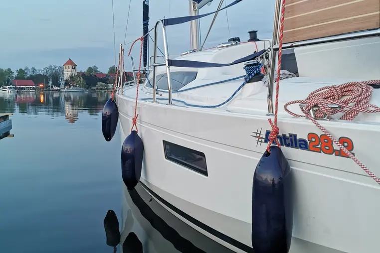 Mazury czarter - Antila 28.2