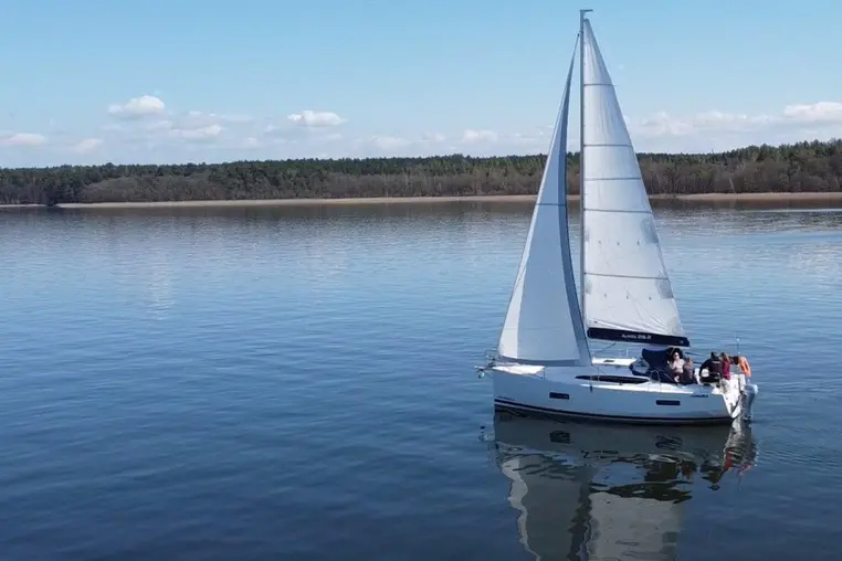 Mazury czarter - Antila 28.2