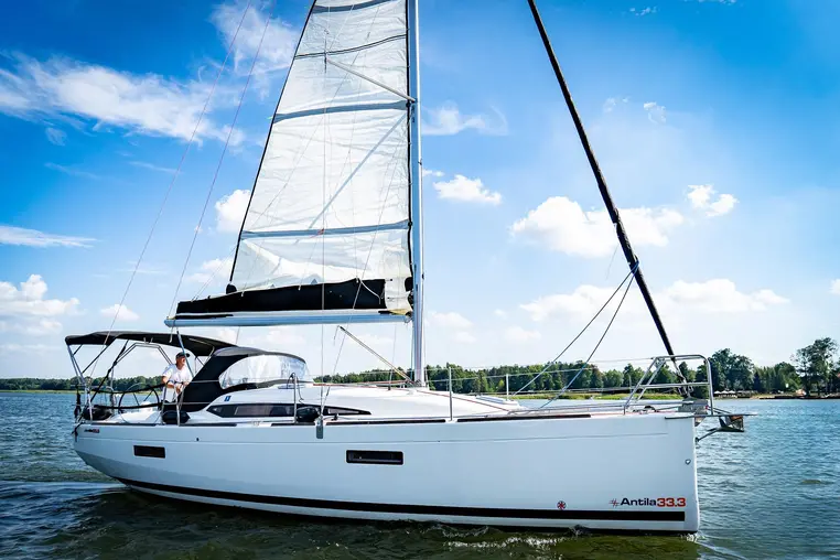 Mazury czarter - Antila 33.3