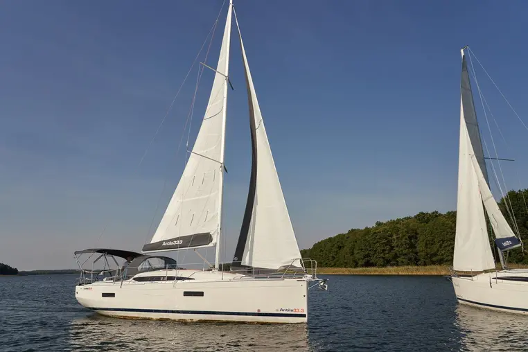 Mazury czarter - Antila 33.3
