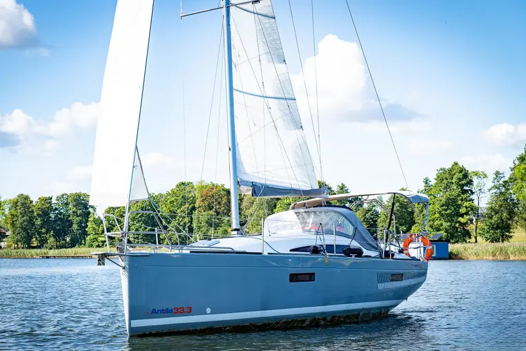 Mazury czarter - Antila 33.3