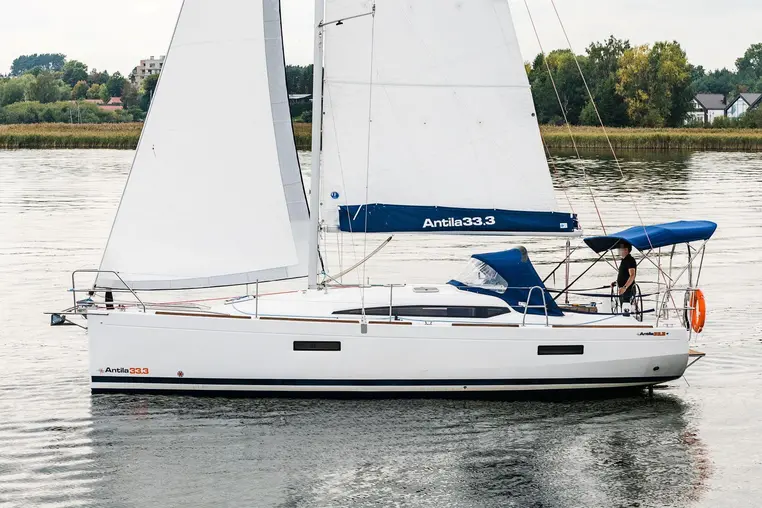 Mazury czarter - Antila 33.3