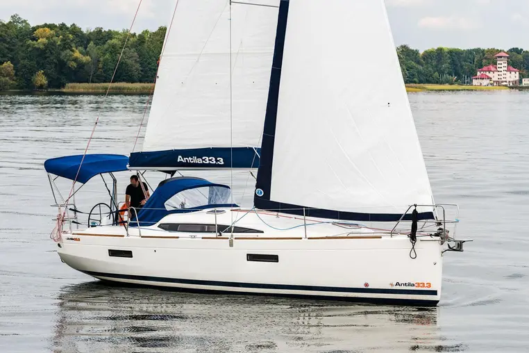 Mazury czarter - Antila 33.3