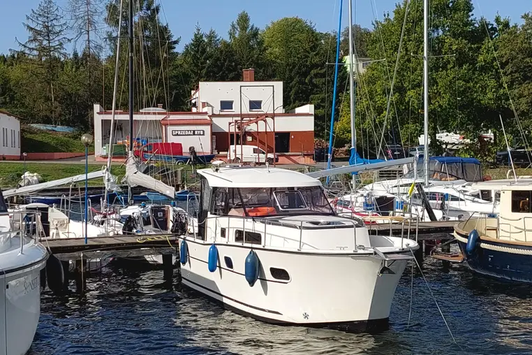 Czarter houseboatu Nautika 830