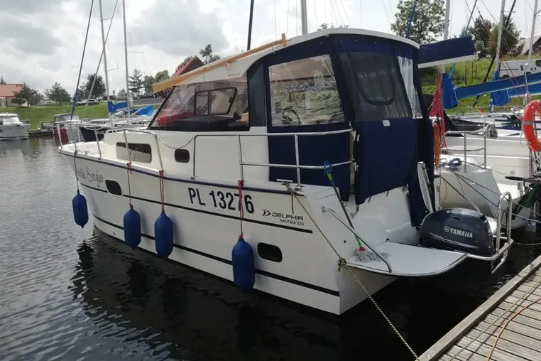 Mazury czarter - Nautika 830