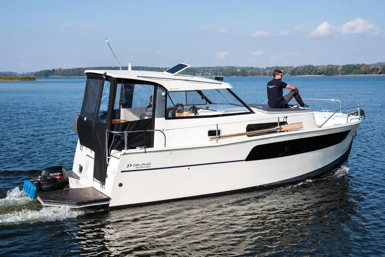 Czarter houseboatu Nautika 830
