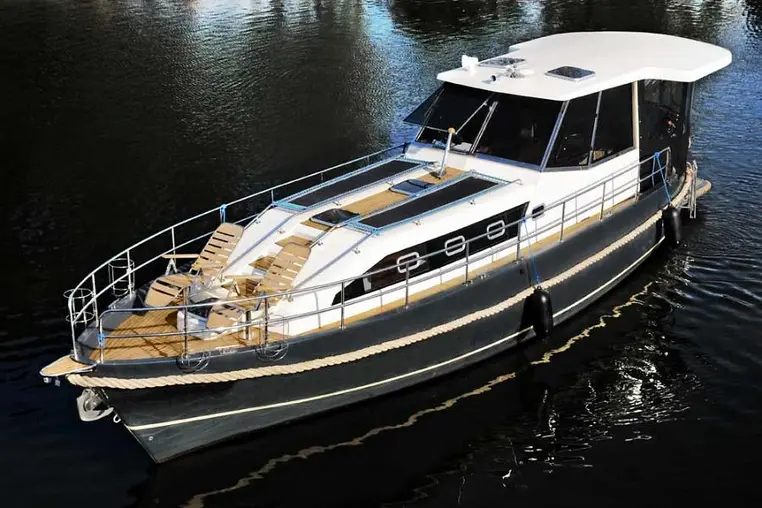Mazury czarter - Nautiner 38 