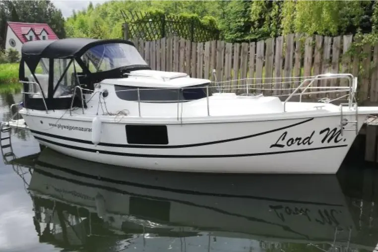 Mazury czarter - Sunhorse 25