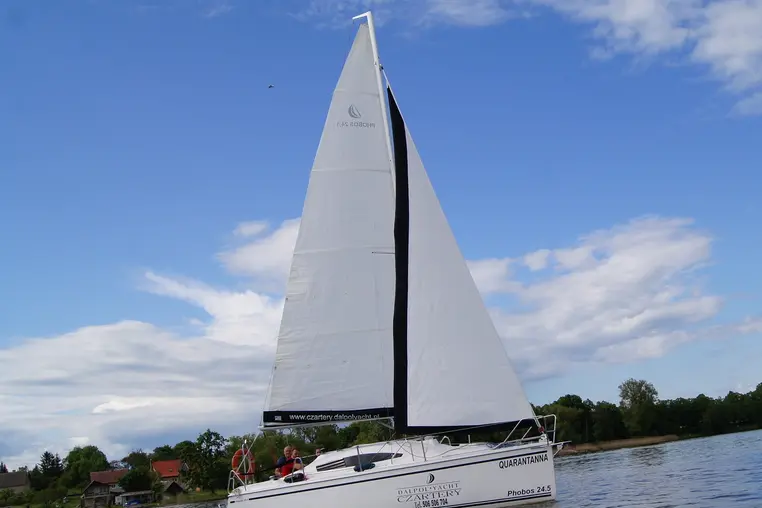 Mazury czarter - Phobos 24.5