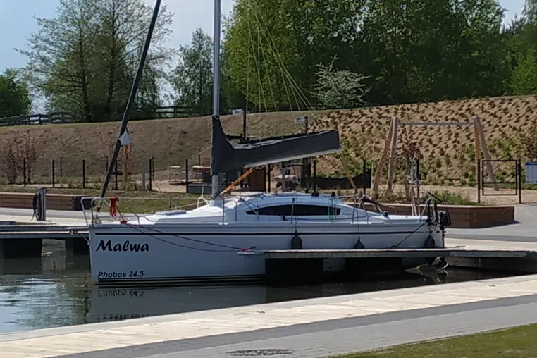 Mazury czarter - Phobos 24.5