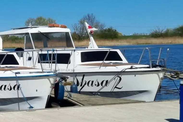 Czarter houseboatu Weekend 820