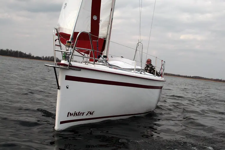 Mazury czarter - Twister 780