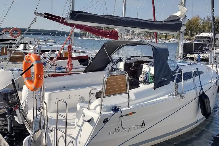 Mazury czarter - Antila 26 CC