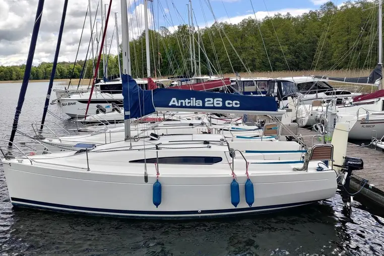 Mazury czarter - Antila 26 CC