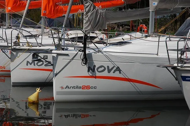 Mazury czarter - Antila 26 CC