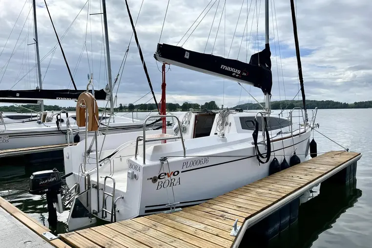 Mazury czarter - Maxus 24 Evo