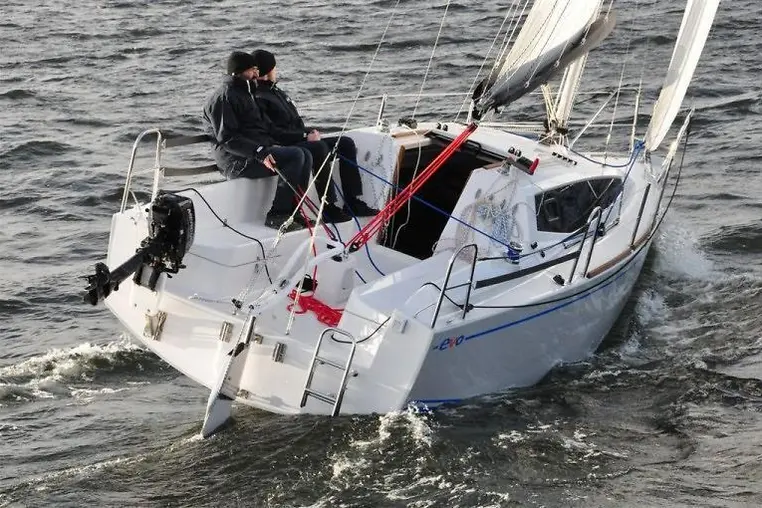 Giżycko czarter - Maxus 24 Evo
