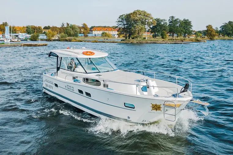 Mazury czarter - Nautika 1000