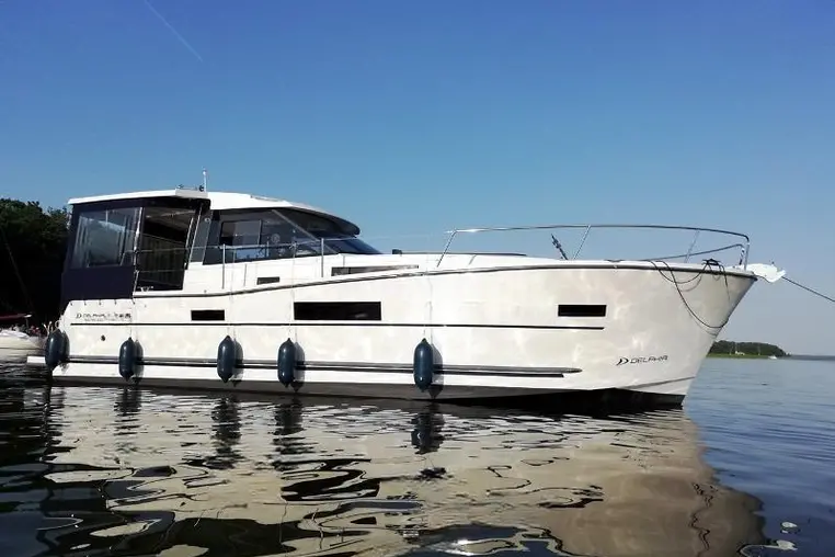 Czarter houseboatu Nautika 1000