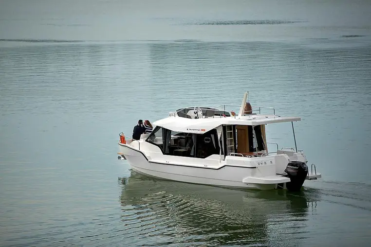 Czarter jachtu motorowego SunCamper 35