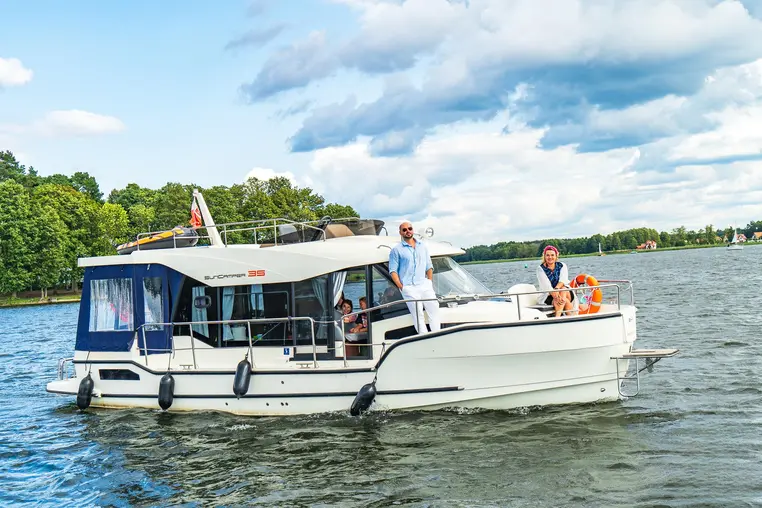 Czarter houseboatu SunCamper 35