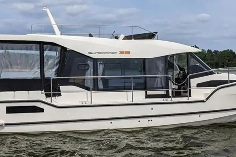 Mazury czarter - SunCamper 35