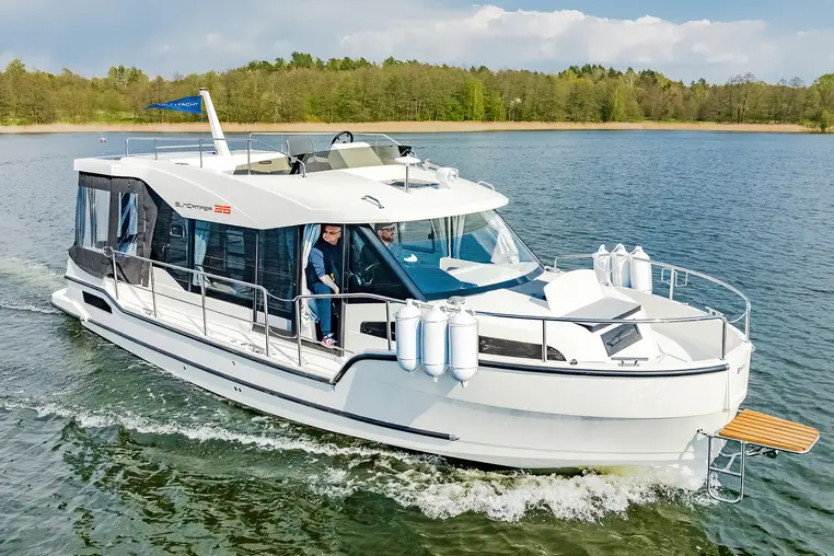 Czarter jachtu motorowego SunCamper 35