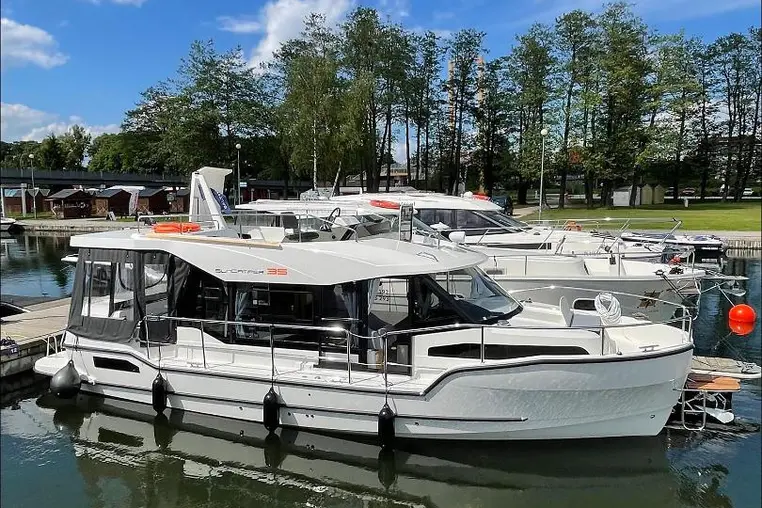 Mazury czarter - SunCamper 35