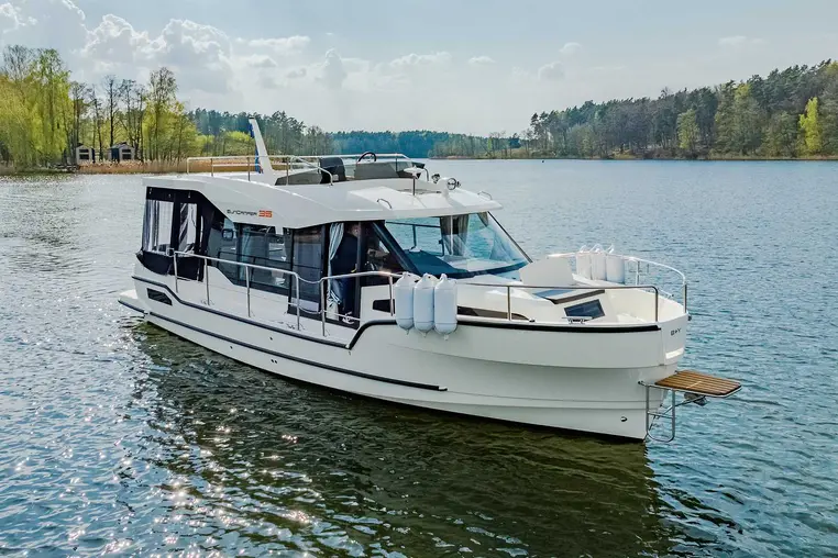 Mazury czarter - SunCamper 35