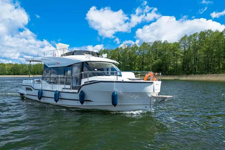 Czarter jachtu motorowego SunCamper 35