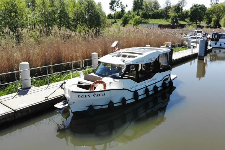 Czarter jachtu motorowego SunCamper 31